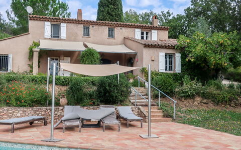 La Source: Proprietà, Casa, Immobiliare, Zona Residenziale, Costruzione, Casa, Piscina, Architettura, Facciata, Villa