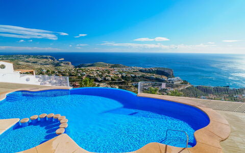 Moraira 905: Piscina, Proprietà, Blu, Azzurro, Cielo, Vacanza, Immobiliare, Turismo, Resort Citta ', Casa