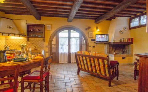 Podere Gioia: Proprietà, Costruzione, Camera, Fascio, Mobilia, Casa, Interior Design, Immobiliare, Soffitto, Tavolo