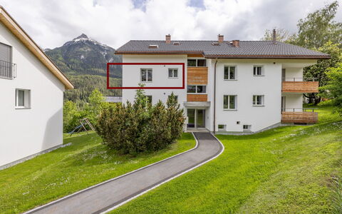 Ferienwohnung Wüest: Nube, Cielo, Costruzione, Pianta, Finestra, Proprietà, Lotto, Casa, Albero