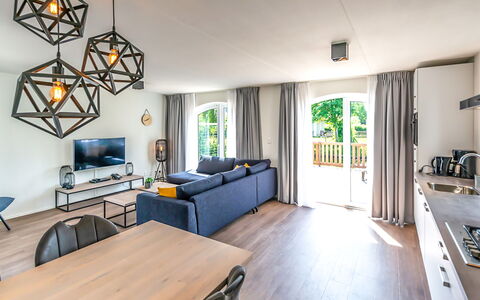 Citta Romana: Tavolo, Mobilia, Cornice, Divano, Sedia, Illuminazione, Costruzione, Comfort, Legna, Divano Letto