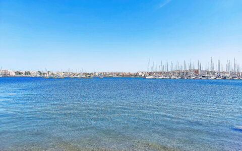 L'île des Marinas: Appartamento, Architettura, Zona Residenziale, Condominio, Materiale Composito, Urban Design, Balcone, Uso Misto, Shade