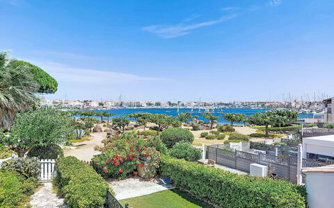 L'île des Marinas: Appartamento, Architettura, Zona Residenziale, Condominio, Materiale Composito, Urban Design, Balcone, Uso Misto, Shade
