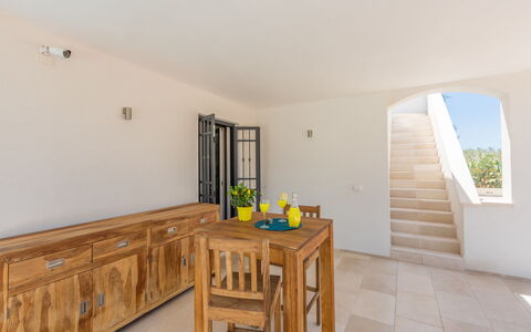 Villa Stella Cadente: Legna, Interior Design, Pavimentazione, Tavolo, Pavimento, Color Legno, Dipingere, Pavimento Laminato, Latifoglie, Costruzione
