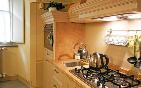 Appartamento Tommasi Fierli: Controsoffitto, Camera, Lavello, Cucina, Cabinetry, Proprietà, Mobilia, Cucina Stufa, Interior Design, Costruzione