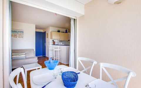 Cap D'Agde 897: Camera, Proprietà, Mobilia, Interior Design, Costruzione, Casa, Suite, Immobiliare, Tavolo, Camera Da Letto