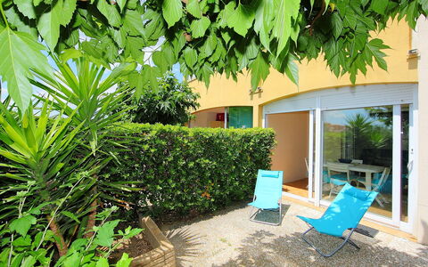 Cap D'Agde 897: Proprietà, Verde, Vegetazione, Casa, Immobiliare, Costruzione, Casa, Botanica, Backyard, Villetta