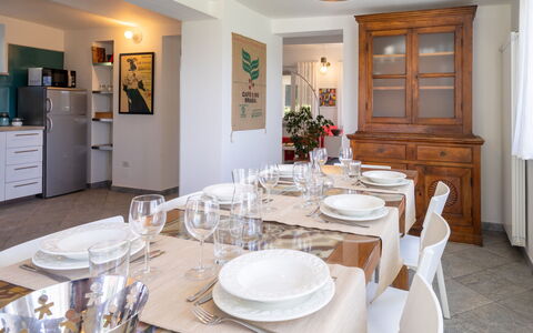 Di Sara: Camera, Proprietà, Sala Da Pranzo, Mobilia, Costruzione, Interior Design, Tavolo, Immobiliare, Casa, Pavimento
