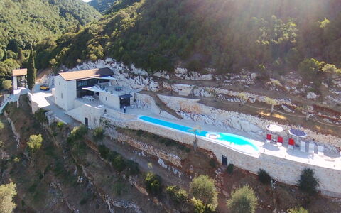 Villetta Farfallina: Veicolo, Barca, Hill Station, Fenomeno Geologico, Paesaggio, Moto D'Acqua, Montagna