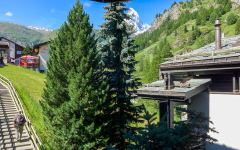 Haus Chatillon: Natura, Trasporto, Albero, Montagna, Alpi, Hill Station, Catena Montuosa, Architettura, Pianta, Paesaggio