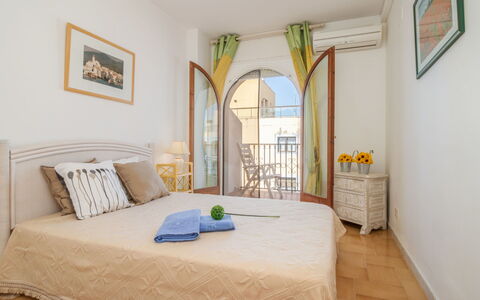 Caballito de Mar: Camera Da Letto, Mobilia, Camera, Proprietà, Letto, Interior Design, Telaio Del Letto, Lenzuolo, Costruzione, Parete