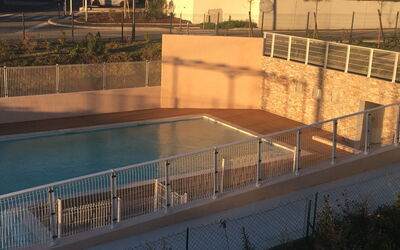 Bormes-Les-Mimosas 107: Piscina, Proprietà, Immobiliare, Materiale Composito, Rettangolo, Recinzione, Giochi D'Acqua, Calcestruzzo, Home Scherma, Cortile