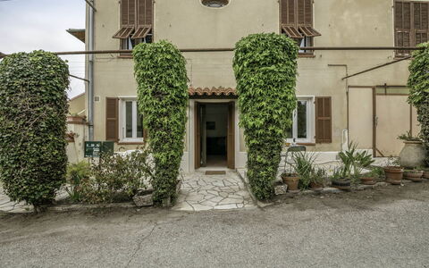 Le Narcisse: Pianta, Finestra, Costruzione, Proprietà, Porta, Lotto, Casa, Quartiere, Parete