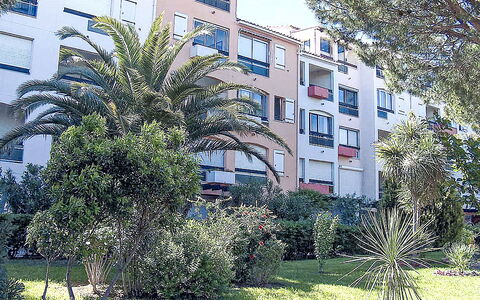 Les Caraïbes: Mobilia, Mobili Da Esterno, Tavolo, Sedia, Tavolo Esterno, Giardino, Cucina & Sala Da Pranzo Tavolo, Terrazza, Ristorante, Vaso Di Fiori