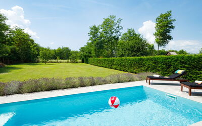 Aschbacher: Acqua, Cielo, Pianta, Nube, Luce, Piscina, Verde, Natura, Azzurro, Albero