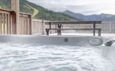 Hohentauern 20: Acqua, Nube, Cielo, Legna, Montagna, Recinzione, Piscina, Pianta, Casa, Costruzione