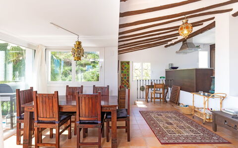Granado: Camera, Proprietà, Sala Da Pranzo, Mobilia, Soffitto, Costruzione, Interior Design, Pavimento, Immobiliare, Casa