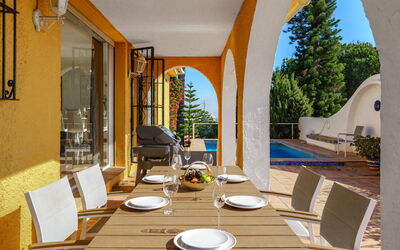 Banus Hills