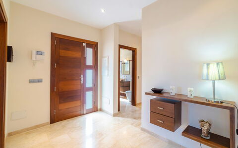 Son Jil: Proprietà, Camera, Pavimento, Mobilia, Costruzione, Interior Design, Soffitto, Immobiliare, Casa, Pavimento In Legno