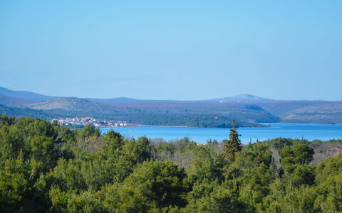 Dalmacia: Cielo, Vegetazione, Highland, Blu, Natura Selvaggia, Lago, Albero, Lago, Collina, Mare