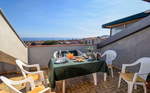 New Etna View: Proprietà, Costruzione, Camera, Casa, Immobiliare, Appartamento, Ristorante, Vacanza, Mobilia, Tavolo