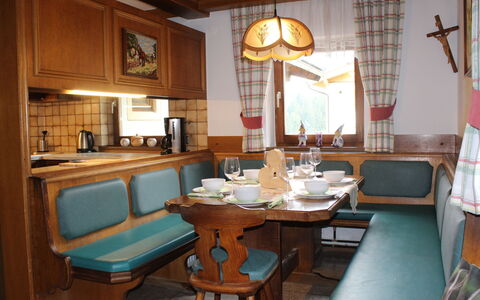Umbichl: Camera, Mobilia, Proprietà, Costruzione, Interior Design, Sala Da Pranzo, Tavolo, Casa, Casa, Immobiliare