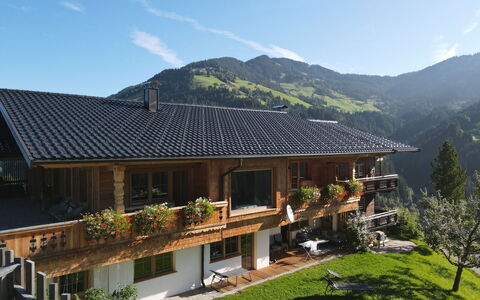 Auffach 651: Pianta, Cielo, Costruzione, Montagna, Finestra, Albero, Casa, Nube, Paesaggio Naturale, Pendenza