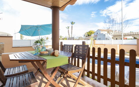 Lorena: Proprietà, Costruzione, Immobiliare, Camera, Casa, Mobilia, Casa, Portico, Appartamento, Interior Design