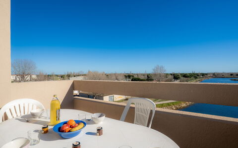 Terrasse du Soleil: Proprietà, Cielo, Vacanza, Immobiliare, Ristorante, Camera, Estate, Tavolo, Casa, Costruzione