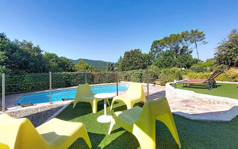 Bois D'Astros: Piscina, Giardino, Ricorrere, Mobili Da Esterno, Eco Hotel, Shade, Landscaping, Prato, Sedia, Lettino