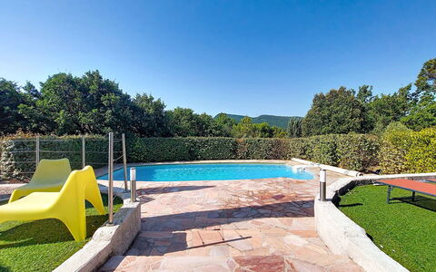 Bois D'Astros: Blu, Piscina, Ricorrere, Shade, Giardino, Landscaping, Eco Hotel, Giochi D'Acqua, Backyard, Mobili Da Esterno