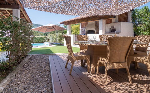 Bois D'Astros: Pianta, Costruzione, Cielo, Legna, Sedia, Shade, Finestra, Interior Design, Villetta, Albero