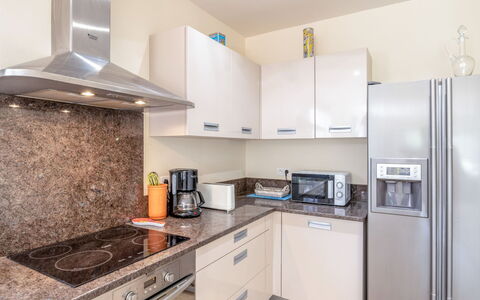 Muratello: Cabinetry, Controsoffitto, Proprietà, Elettrodomestico Da Cucina, Cucina Stufa, Costruzione, Cucina, Stufa A Gas, Legna, Elettrodomestico
