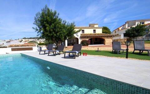 Melchora: Blu, Piscina, Ricorrere, Estate, Hacienda, Villa, Eco Hotel, Hotel, Terme, Cortile