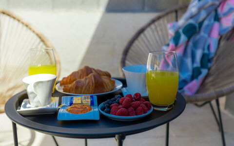 Ivanka: Pasto, Brunch, Prima Colazione, Cibo, Tavolo, Piatto, Cucina, Vacanza, Bevanda