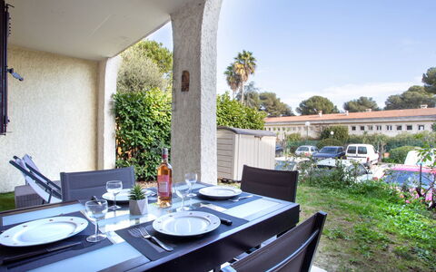 La Calmeraie: Pianta, Costruzione, Proprietà, Tavola, Tavolo, Cielo, Finestra, Architettura, Interior Design, Pianta Della Casa