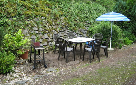 Immerath 102: Tavolo, Riserva Naturale, Giardino, Mobilia, Albero, Tavolo Esterno, Botanica, Cortile, Foglia, Erba