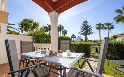 Bel-Air 463.5: Appartamento, Mobilia, Zona Residenziale, Balcone, Condominio, Sedia, Shade, Ricorrere, Costa, Hotel