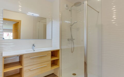 Hossegor 770: Camera, Bagno, Proprietà, Interior Design, Costruzione, Soffitto, Immobiliare, Casa, Architettura, Pavimento