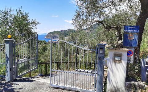 Il Frantoio Del Mesco - Levanto: Albero, Cancello, Ferro, Tronco, Metallo, Recinzione, Home Scherma, Nonbuilding Struttura, Chain-Link Scherma, Cartello