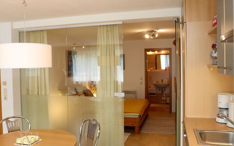 Annis Nest: Camera, Proprietà, Costruzione, Interior Design, Mobilia, Soffitto, Pavimento, Parete, Immobiliare, Suite