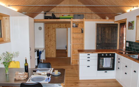 Rustico Rudico: Camera, Proprietà, Mobilia, Controsoffitto, Costruzione, Cucina, Soffitto, Casa, Interior Design, Cabinetry