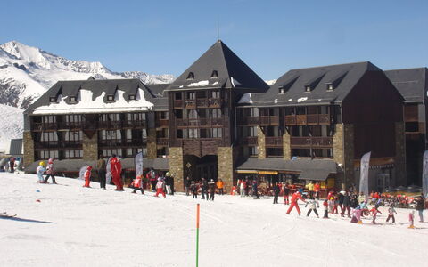 Peyragudes 651: Neve, Inverno, Stazione Sciistica, Montagna, Piste, Catena Montuosa, Ricreazione, Ricorrere, Costruzione, Vacanza