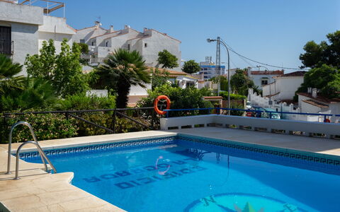 La Dorada: Piscina, Proprietà, Tempo Libero, Vacanza, Cittadina, Ricorrere, Acqua, Immobiliare, Costruzione, Casa