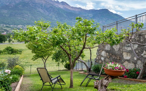 Cima: Cielo, Montagna, Pianta, Nube, Proprietà, Comunita 'Impianto, Verde, Natura, Fiore, Paesaggio Naturale