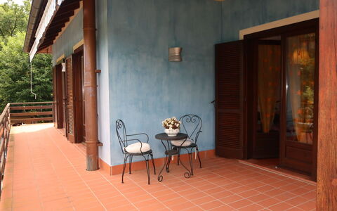Sulle Colline Casalesi: Proprietà, Camera, Costruzione, Casa, Immobiliare, Pavimento, Casa, Piastrella, Interior Design, Estate