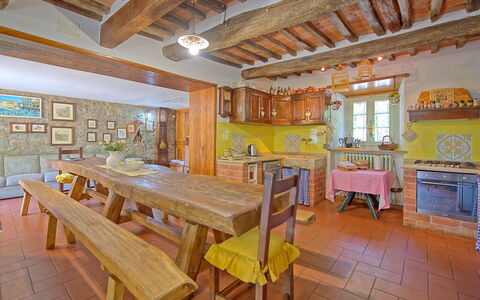 Casale San Martino: Proprietà, Camera, Costruzione, Mobilia, Immobiliare, Casa, Tavolo, Interior Design, Villetta, Soffitto