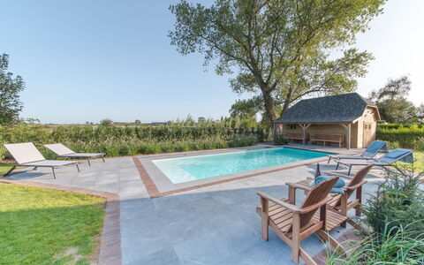 Villa Sas: Proprietà, Piscina, Casa, Costruzione, Immobiliare, Estate, Casa, Villa, Backyard, Erba