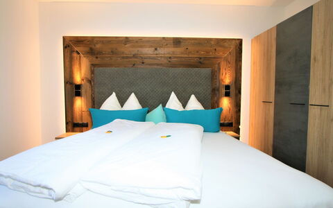 Apart Jasmin: Mobilia, Comfort, Legna, Interior Design, Shade, Letto, Pavimento, Latifoglie, Tinte E Ombre, Costruzione