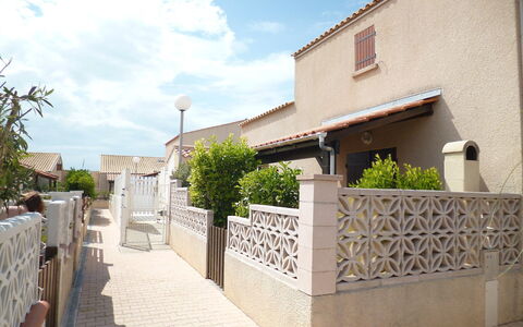 Le Barcarès 210: Proprietà, Costruzione, Casa, Zona Residenziale, Immobiliare, Casa, Cittadina, Architettura, Quartiere, Parete